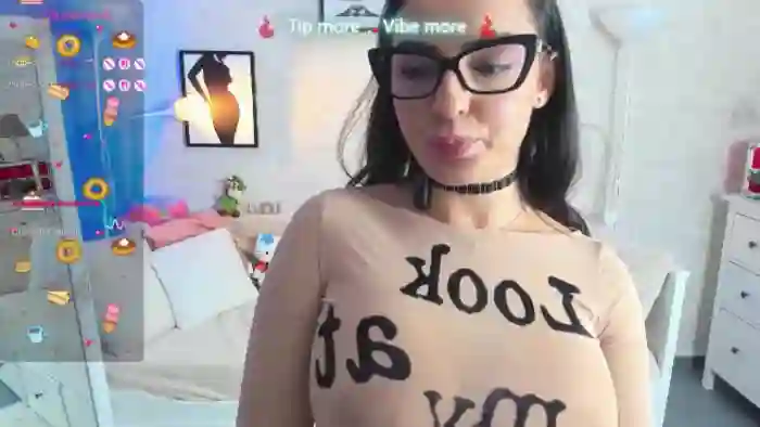 LindsayDee