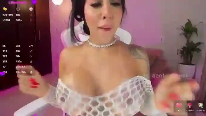 Antonellaa_x