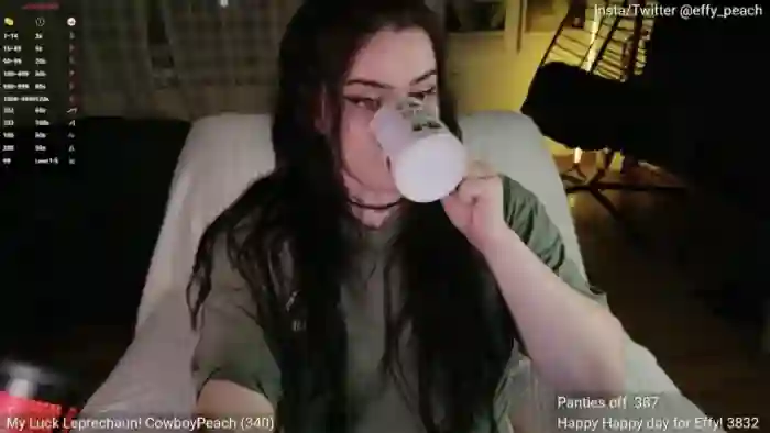Effy_peach