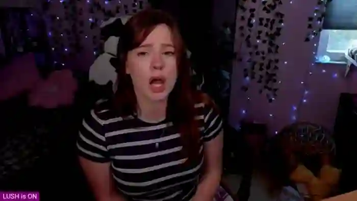 naughtybella_