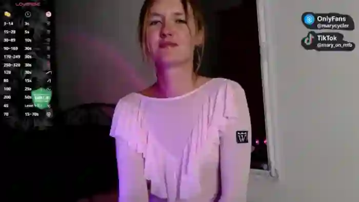 Ladyy_on_MTB