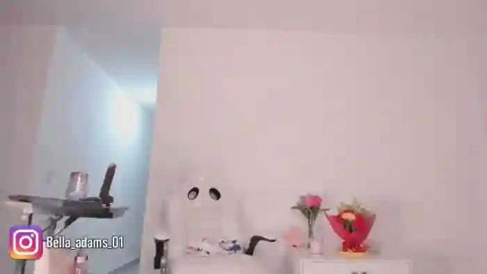 Bella_adams01