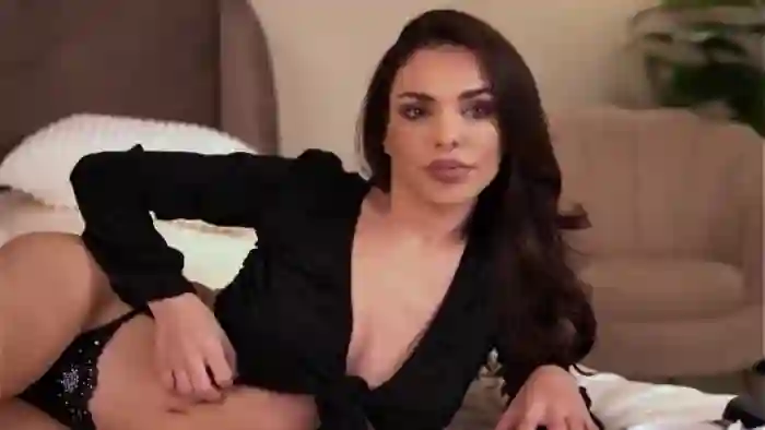 CurvedLizzie