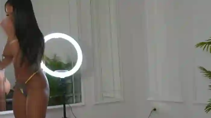 Ellaacandy