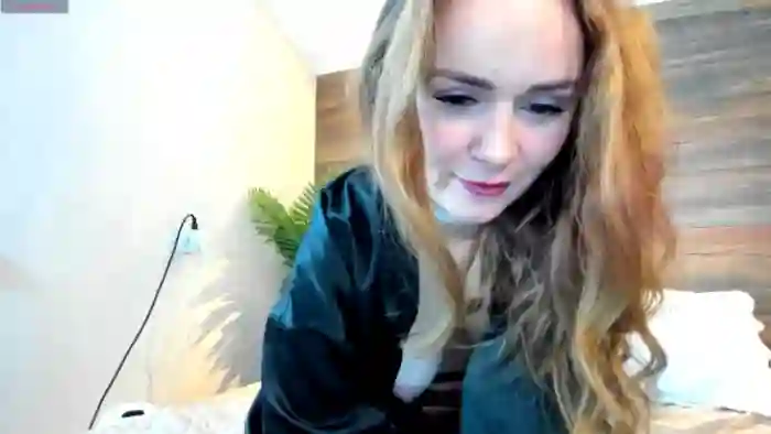 Alizee_Spicy