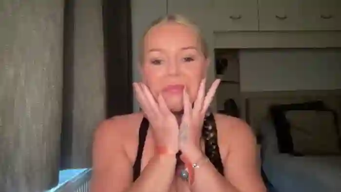 LarasDen