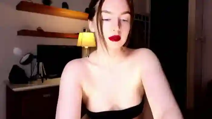Red_Lips_Girl