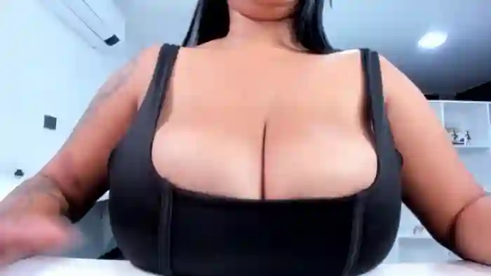 Racheel_boobs