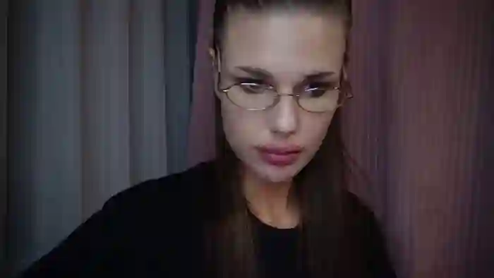 Mia_Fride