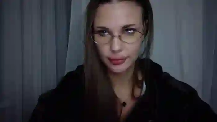 Mia_Fride