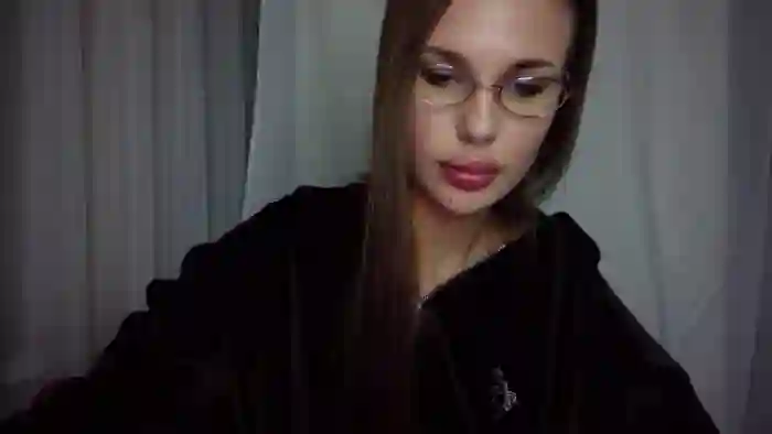 Mia_Fride