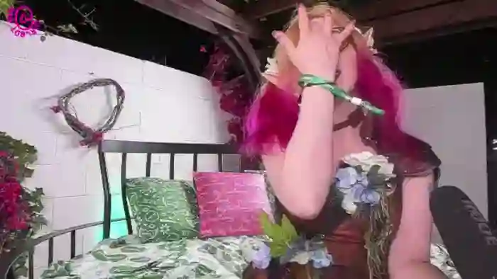 GirlbotDiv