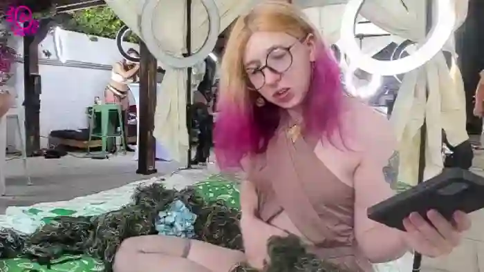 GirlbotDiv