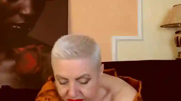 LADY__POSH