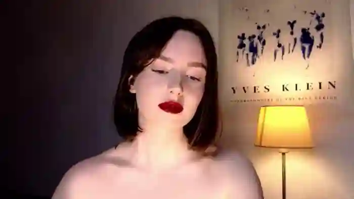 Red_Lips_Girl