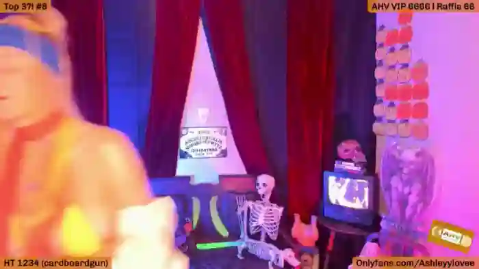 AshleyyLovee