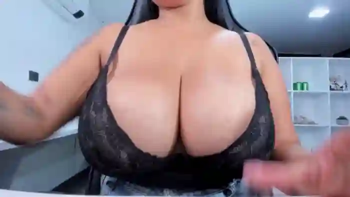 Racheel_boobs