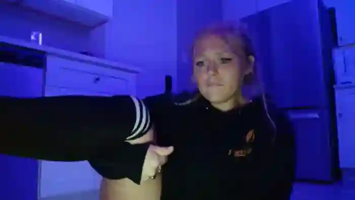 SneakyAlice