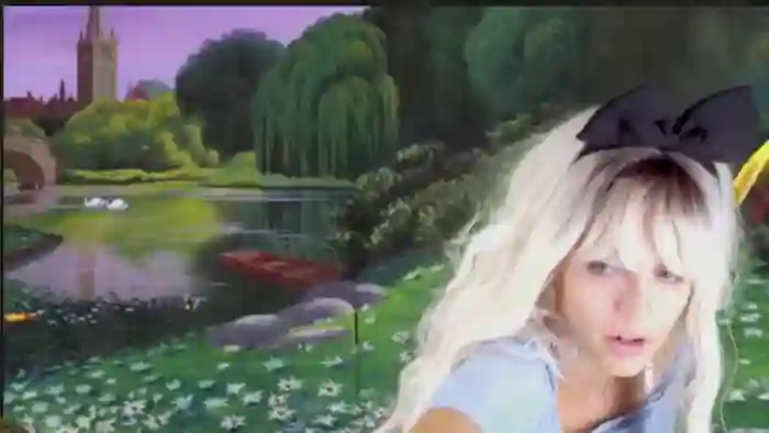 NaomiDee