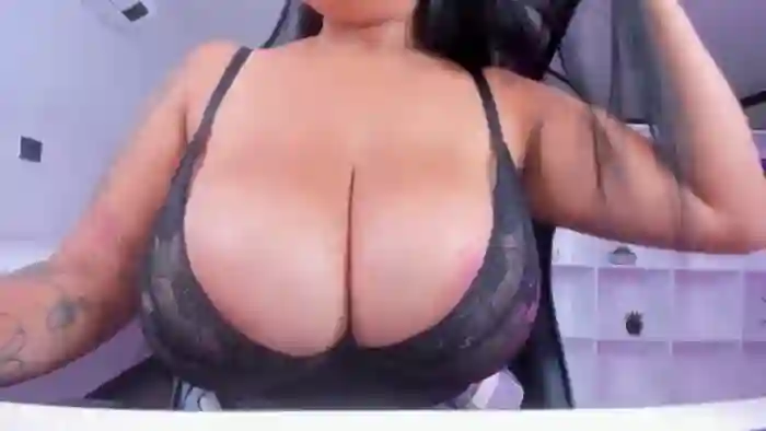 Racheel_boobs