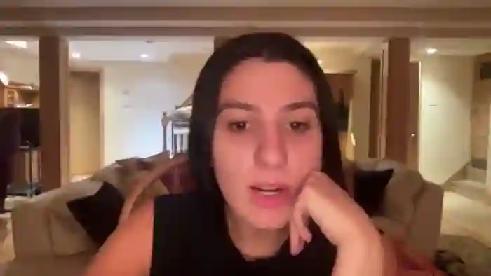Bustybookworm