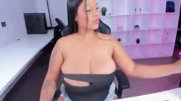 Racheel_boobs