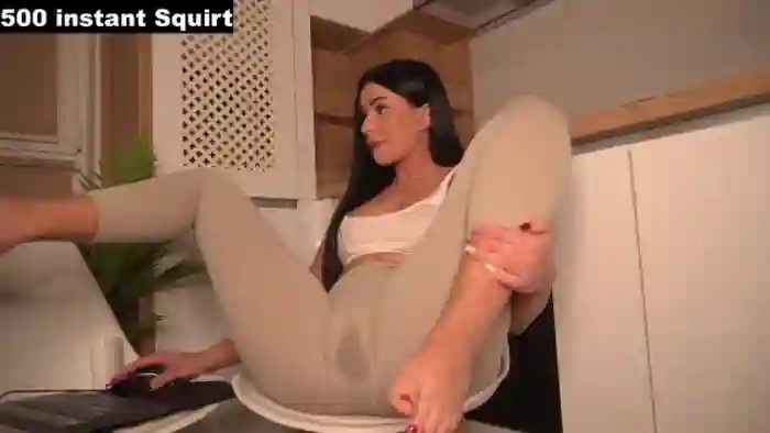 Leti_squirt