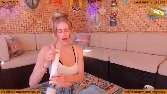 AshleyyLovee