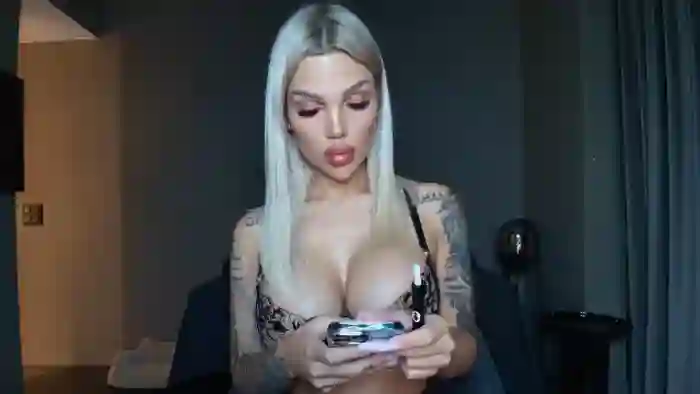 Shayblonde
