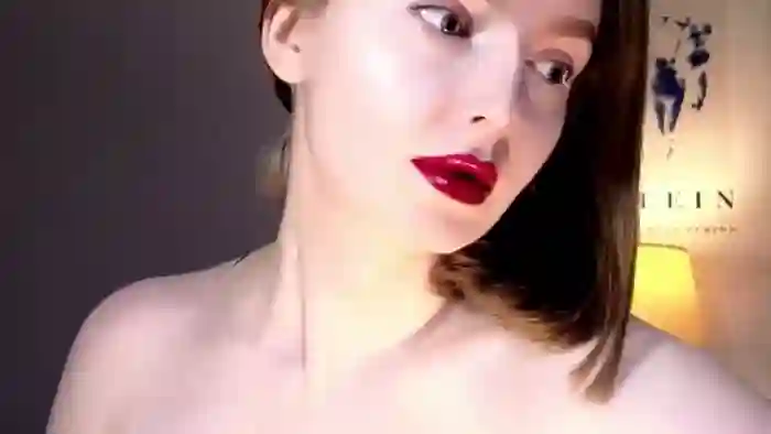 Red_Lips_Girl