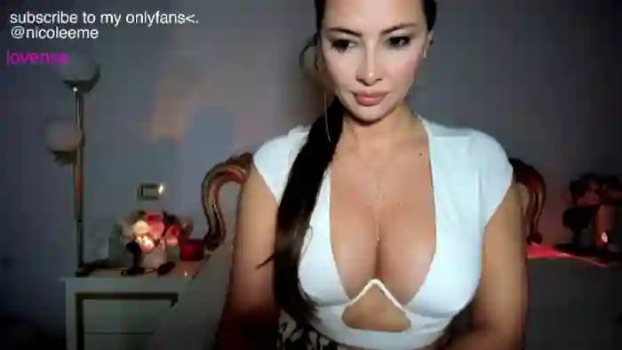NycoleAniston