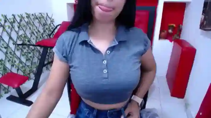 Nicolle26