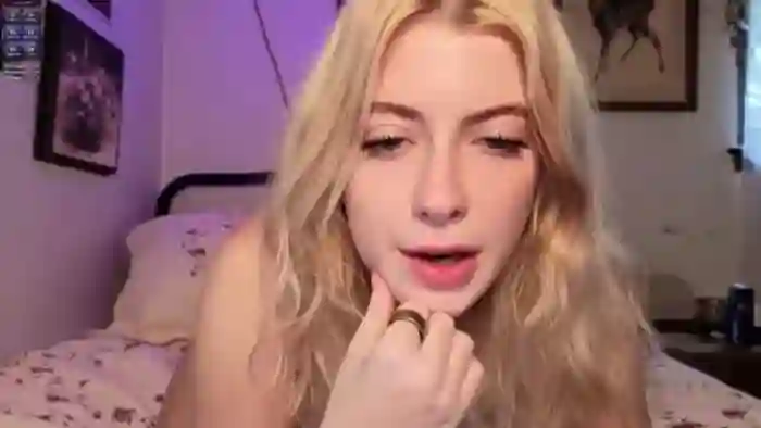 sinfulblonde1