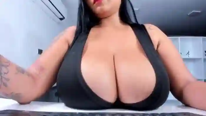 Racheel_boobs