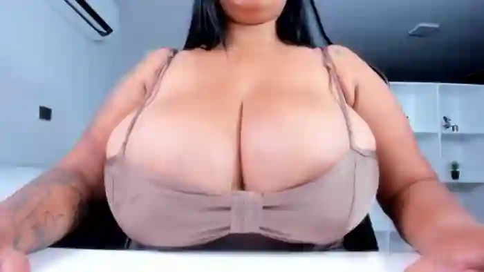 Racheel_boobs