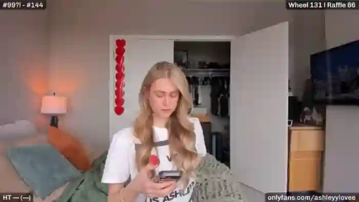 AshleyyLovee