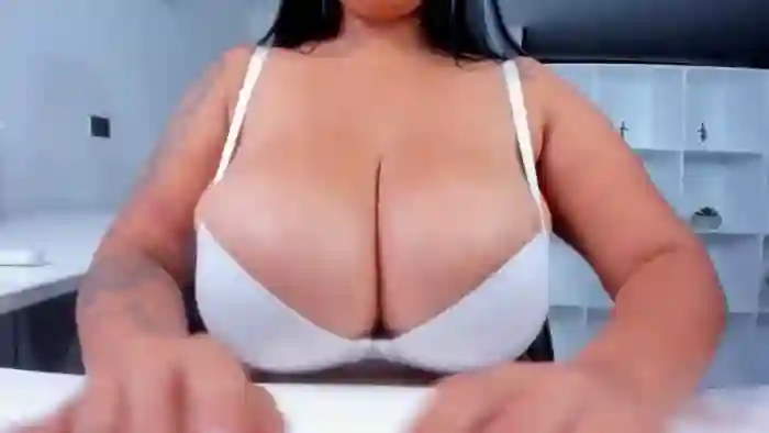 Racheel_boobs