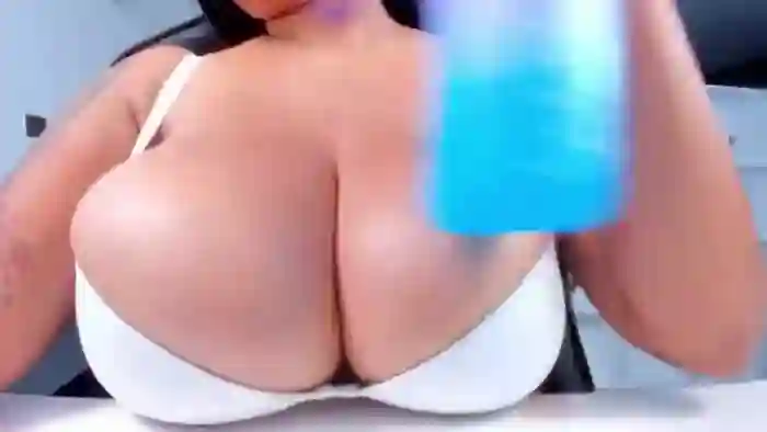 Racheel_boobs