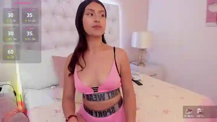 MiaLewis
