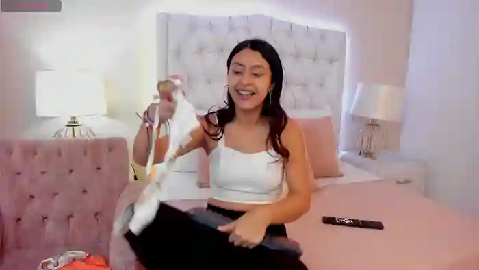 MiaLewis