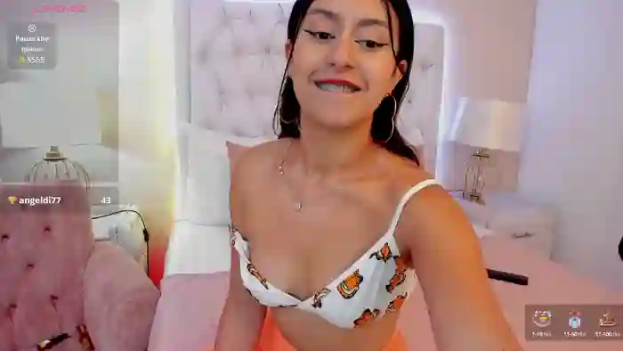 MiaLewis