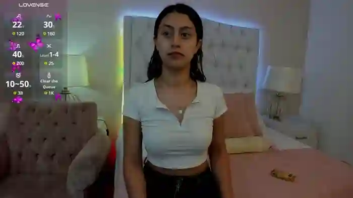 MiaLewis