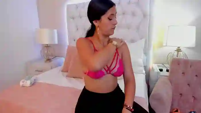 MiaLewis
