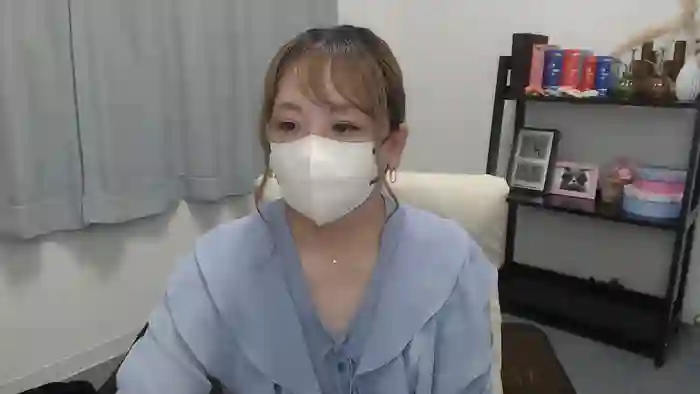 YURI3m
