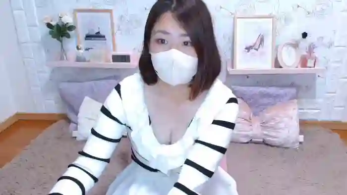 Mitsuha077
