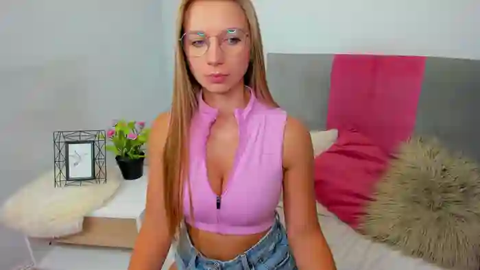 Lucy100