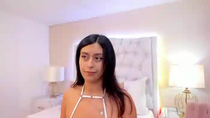 MiaLewis
