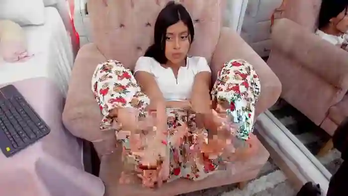 MiaLewis