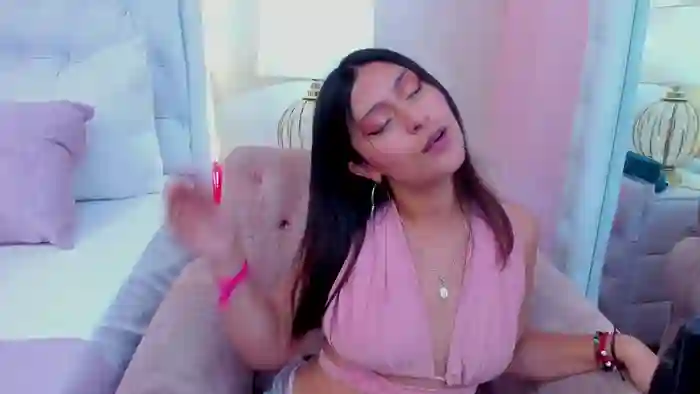 MiaLewis