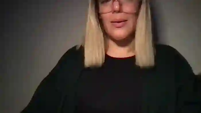 MistressLouUK